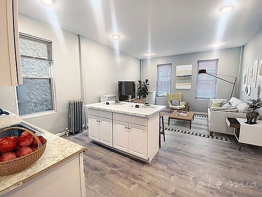 1st image of 2879 Philip Ave #11F