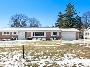 4123 Barton Rd, Lansing, MI 48917
