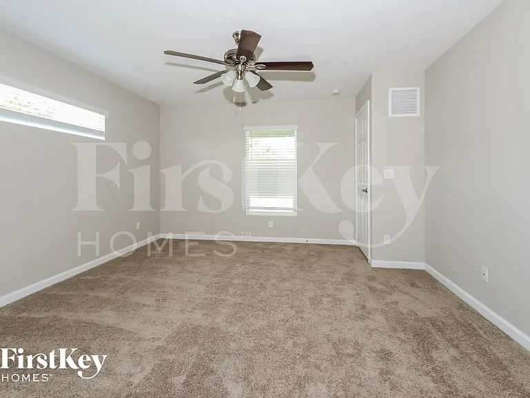 310 SW Undallo Rd — Photo 10