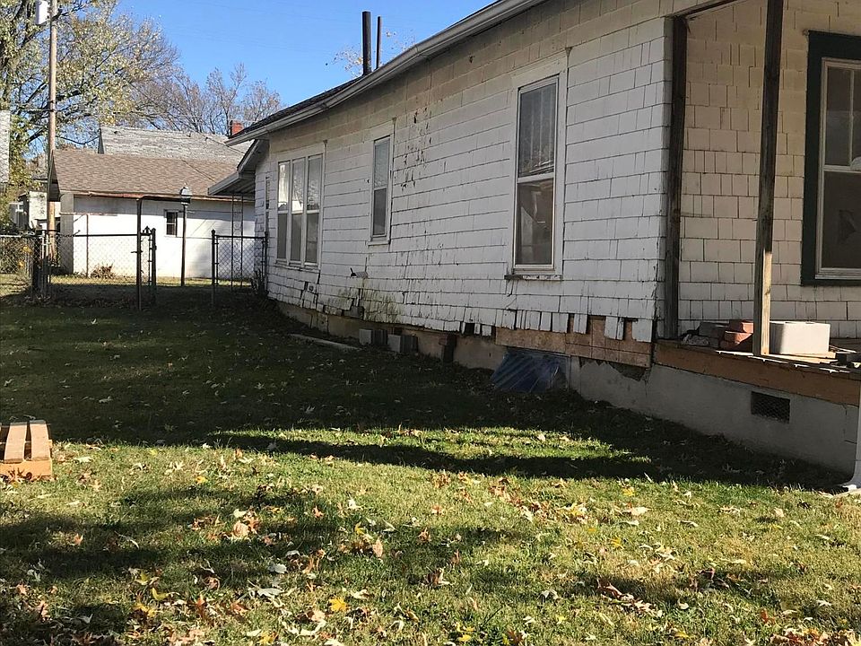 2nd image of 1831 Annie Baxter Ave