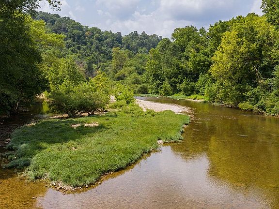 2nd image of County Road 1200