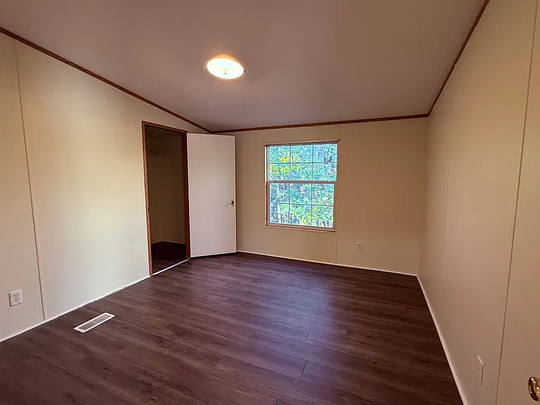 1650 Keisters Branch Rd — Photo 12