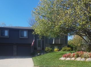 6728 S 153rd Cir, Omaha, NE 68137