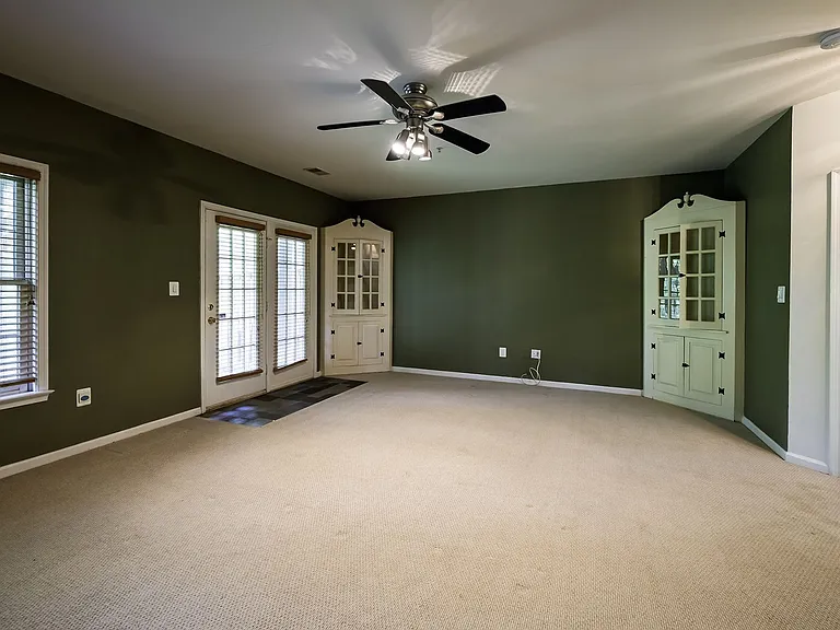1156 Regal Oak Dr — Photo 47