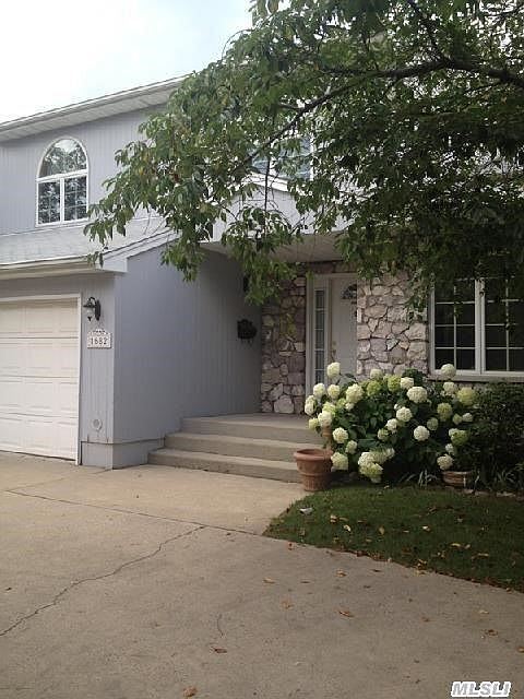 1st image of 1682 Park Street