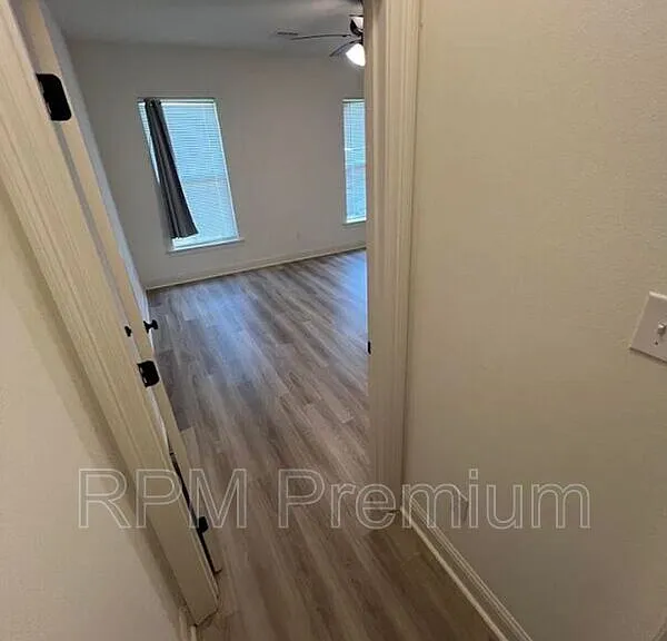 7108 Kenilworth Crossing Ave — Photo 12