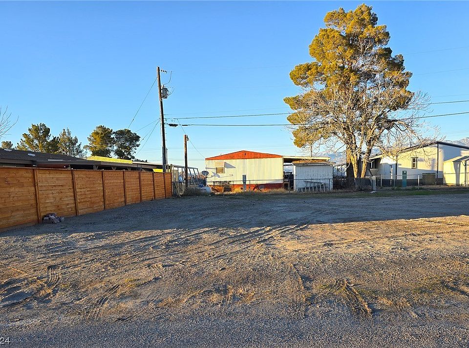 1st image of 100 W Zapata Dr