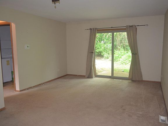 5th image of 324 N Airlite St #324