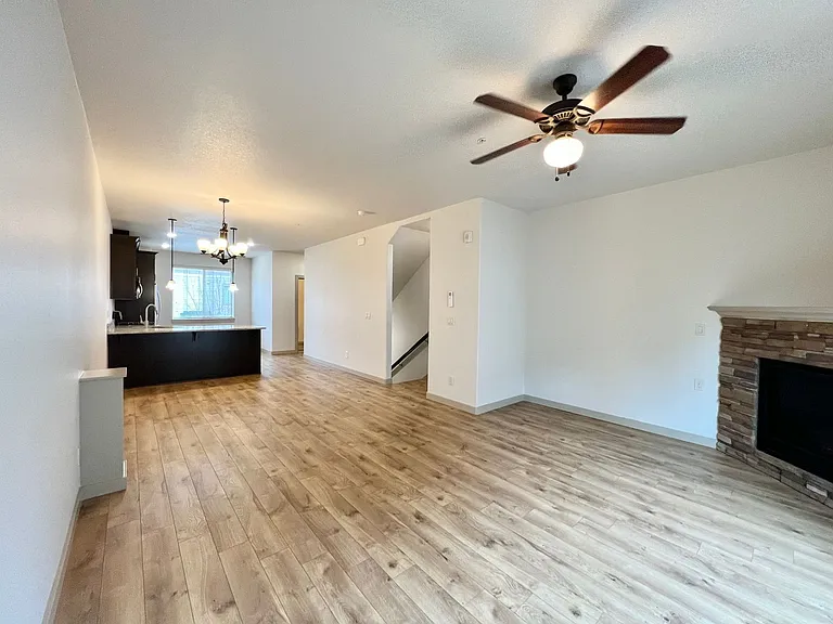 Edy Road Townhomes — Photo 6