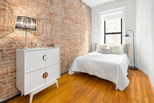 Sold by Compass | media 3