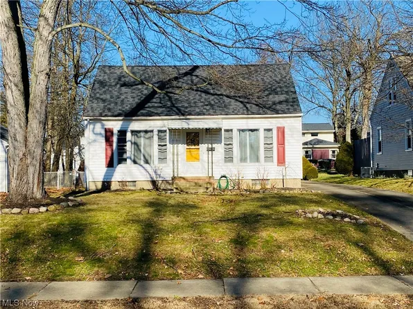 1595 Wiltshire Rd, Akron, OH 44313