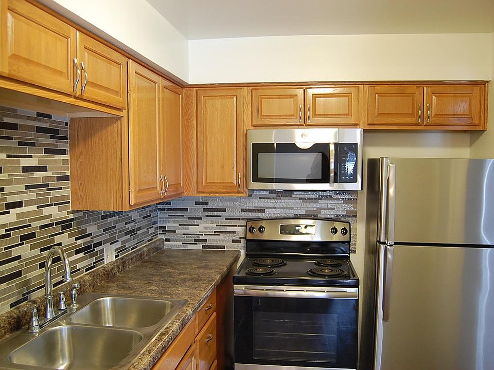 1st image of 228 Des Plaines Ave #307