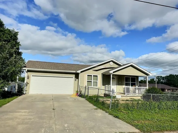 1837 Elmdale Ave, Junction City, KS 66441