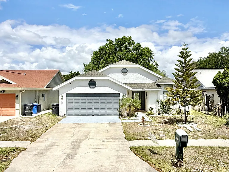 11316 Maybrook Ave — Photo 3