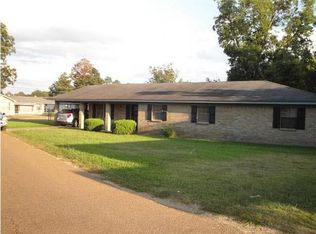 60 W Hays St, Durant, MS 39063