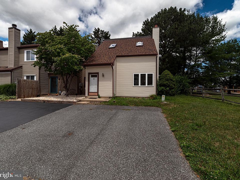 1st image of 59 Valley Cir