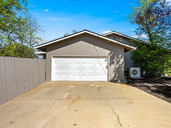 5th image of 3934 Happy Rd