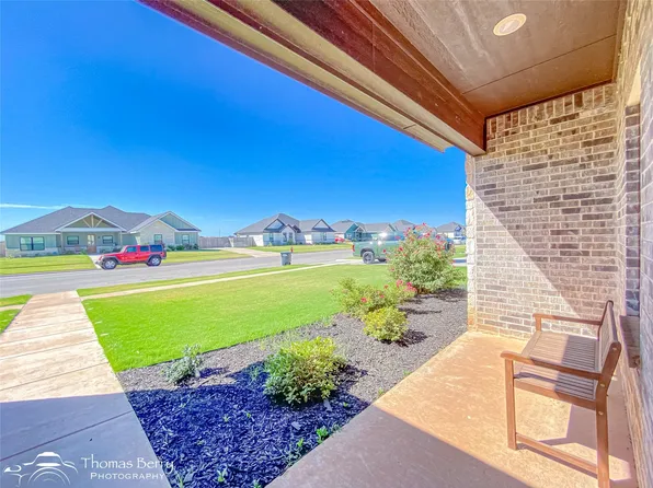 228 Blackhawk Dr, Abilene, TX 79602