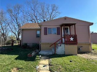 110 Sharp St, Clairton, PA 15025