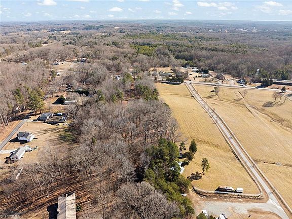 4th image of 5404 Davis Mill Rd
