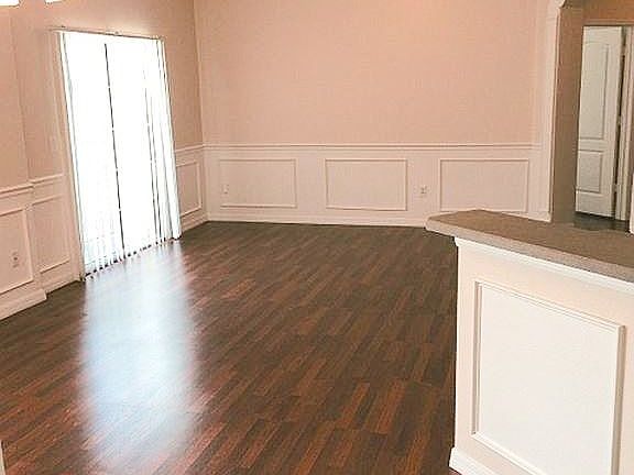 4th image of 1110 San Jacinto Cir