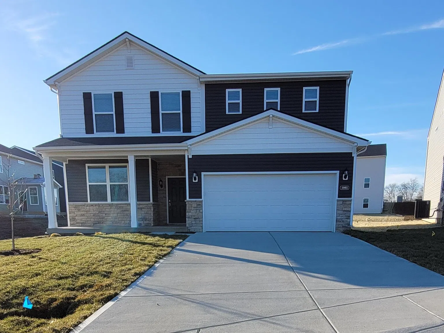4 bed, 2.5 bath, 2265 sqft, $2,665 — Photo 1