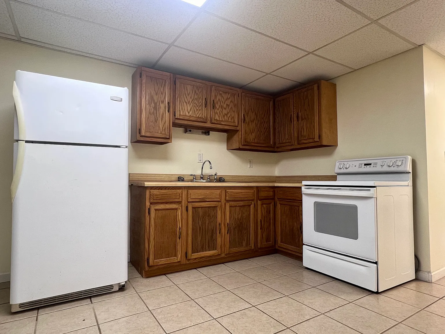 3 bed, $900 — Photo 3