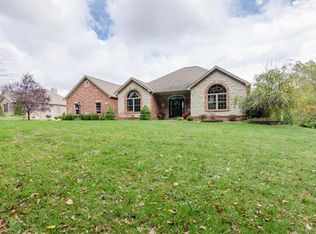1526 Pleasant Ridge Rd, Maryville, IL 62062