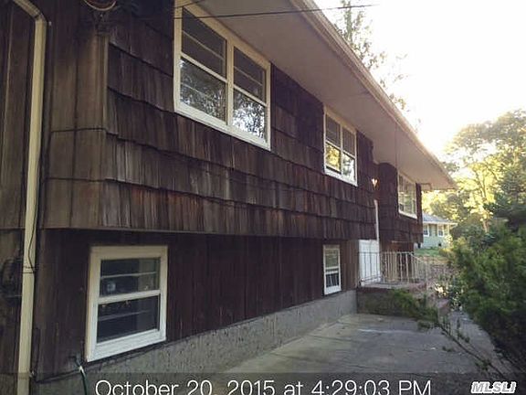 3rd image of 23 Rolling Woods Ct