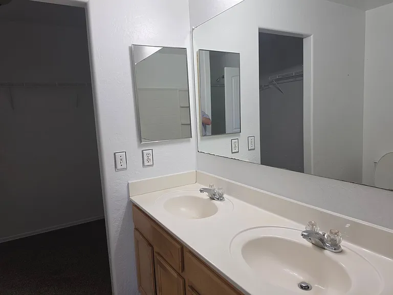 2068 E Andalusian Loop — Photo 7