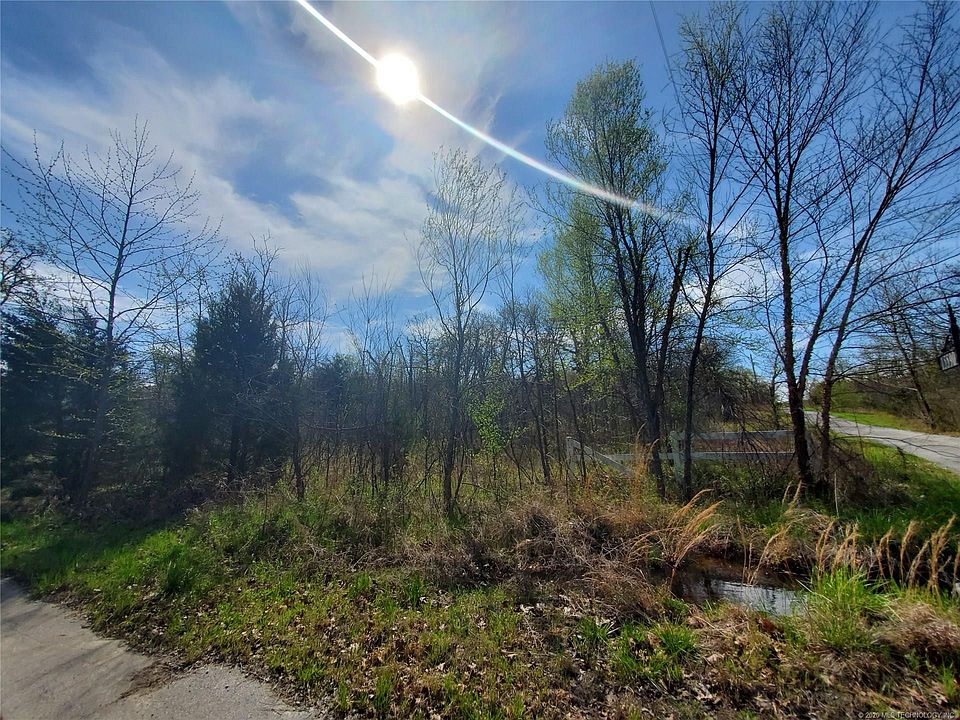 1st image of 15574 Linda Ln