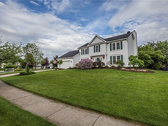 2nd image of 4020 Queensbury Cir