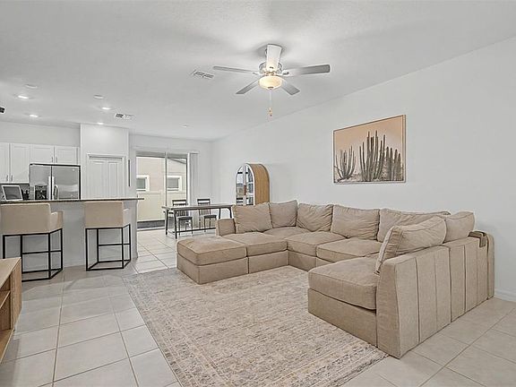 3rd image of 10261 HONEY HAMMOCK WAY