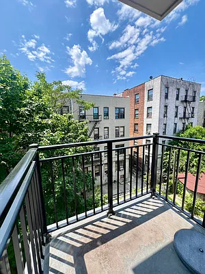 Rented by ERNY LLC | media 22