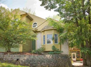 2150 E Pointe Club Dr, Bloomington, IN 47401