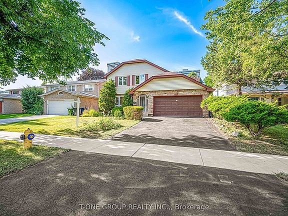 3rd image of 63 Hobart Dr