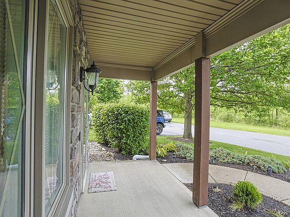 2nd image of 206 Edinburgh Ln