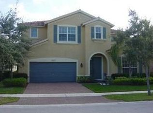 19156 Senaca Ave, Weston, FL 33332