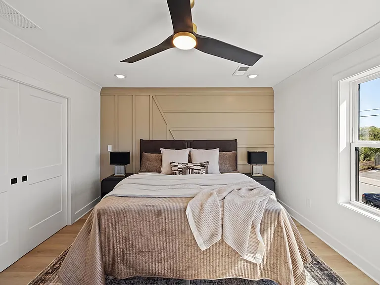 1017 Lauderdale Dr — Photo 14