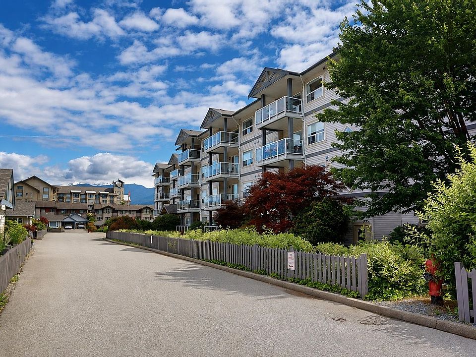 1st image of 1203 Pemberton Ave #107