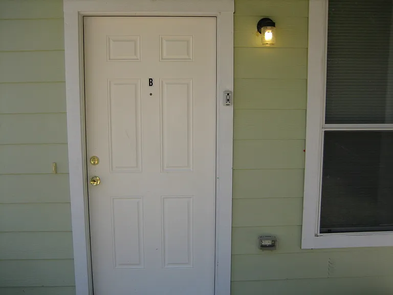 1806 Perez St #A-B — Photo 9