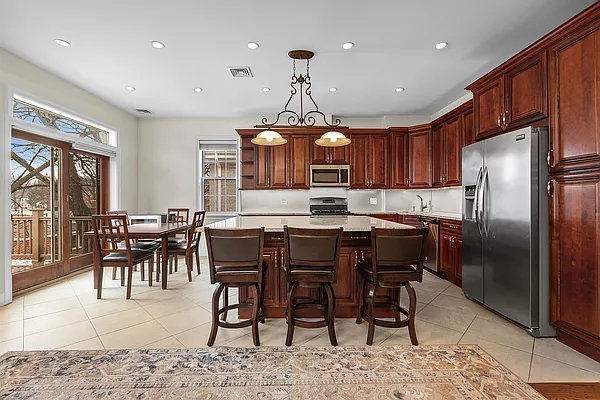 Rented by Compass | media 12