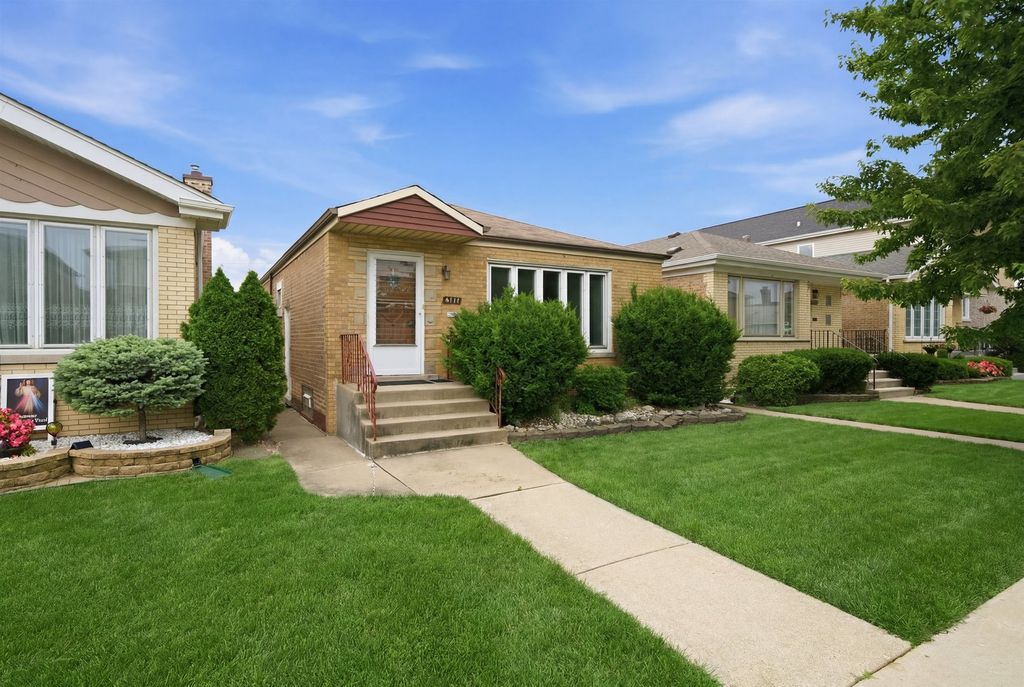 6111 W 55th St, Chicago, IL - View 2