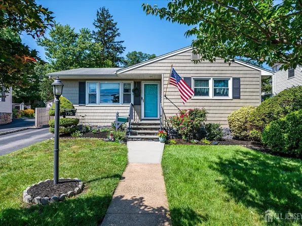 170 Hoover Ave, Edison, NJ 08837