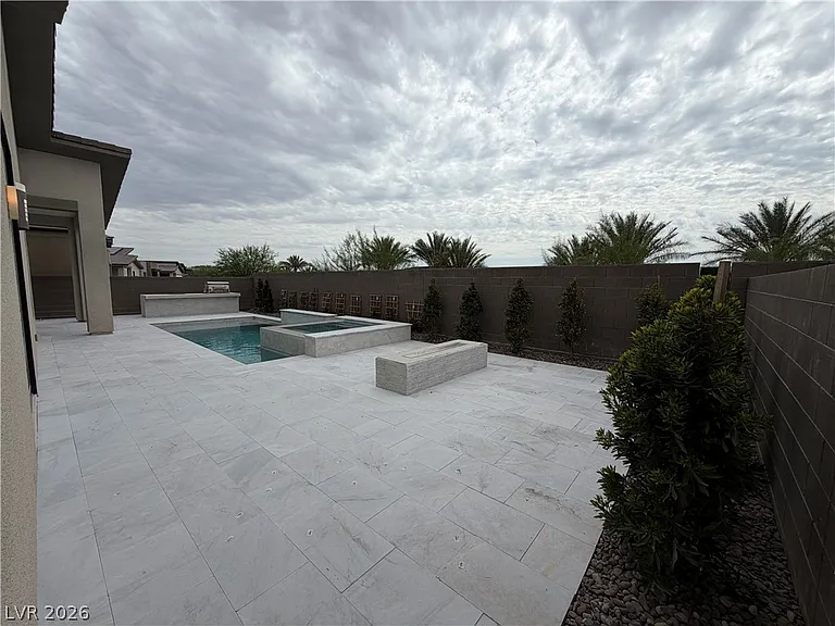 5040 Terramont Dr — Photo 34