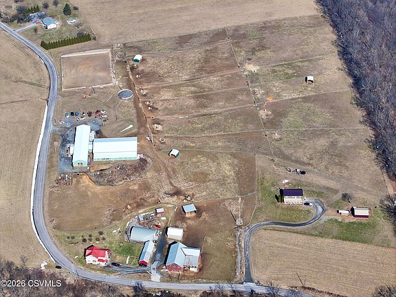 2nd image of 810-874 Mile Run Rd