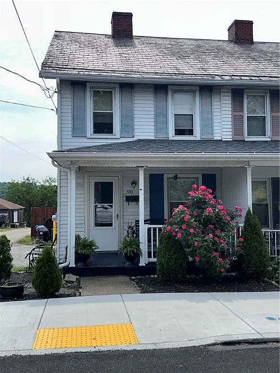 90 Kenric Ave photo 1