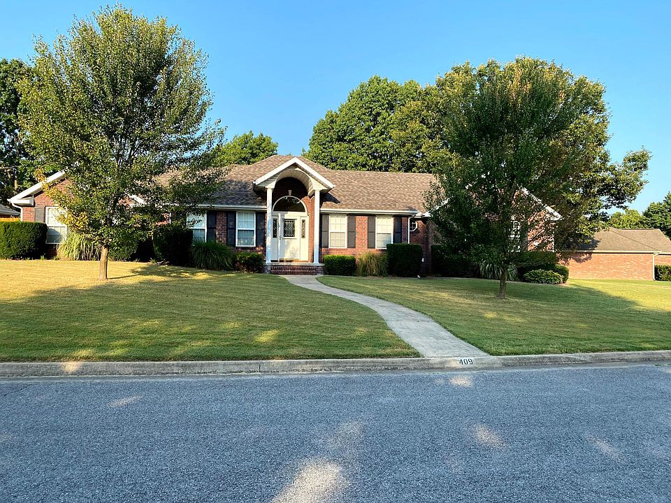 1st image of 409 Old Forge Dr