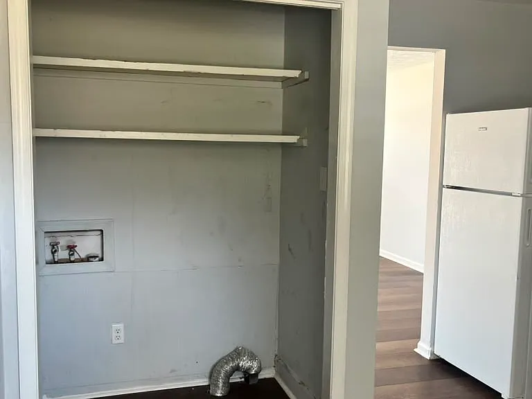 6446 Applecross Ave #C — Photo 5