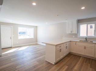 1413-1421 1/2 N Obispo Ave #1421, Long Beach, CA 90804